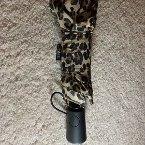 Sunguard Auto Open Close Umbrella With Neverwet